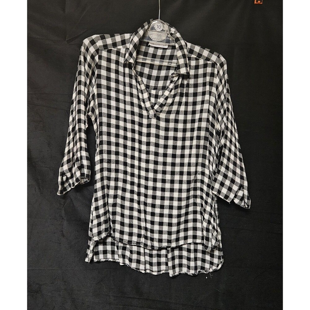 Bundle 2 Women's Long Sleeve Dress Shirts Size LARGE